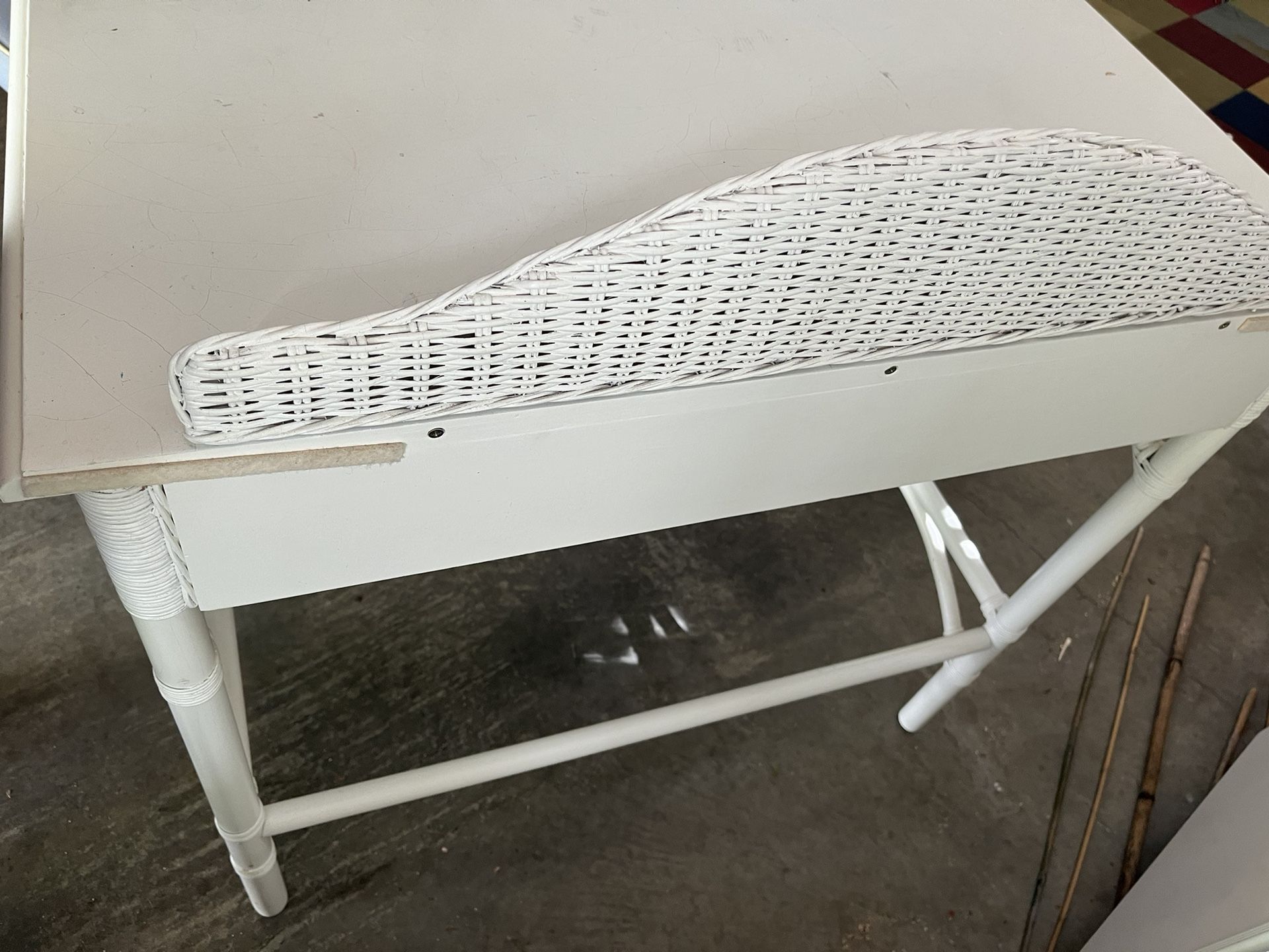 White Small Desk