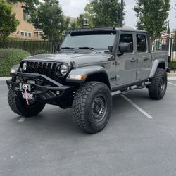 2021 Jeep Gladiator