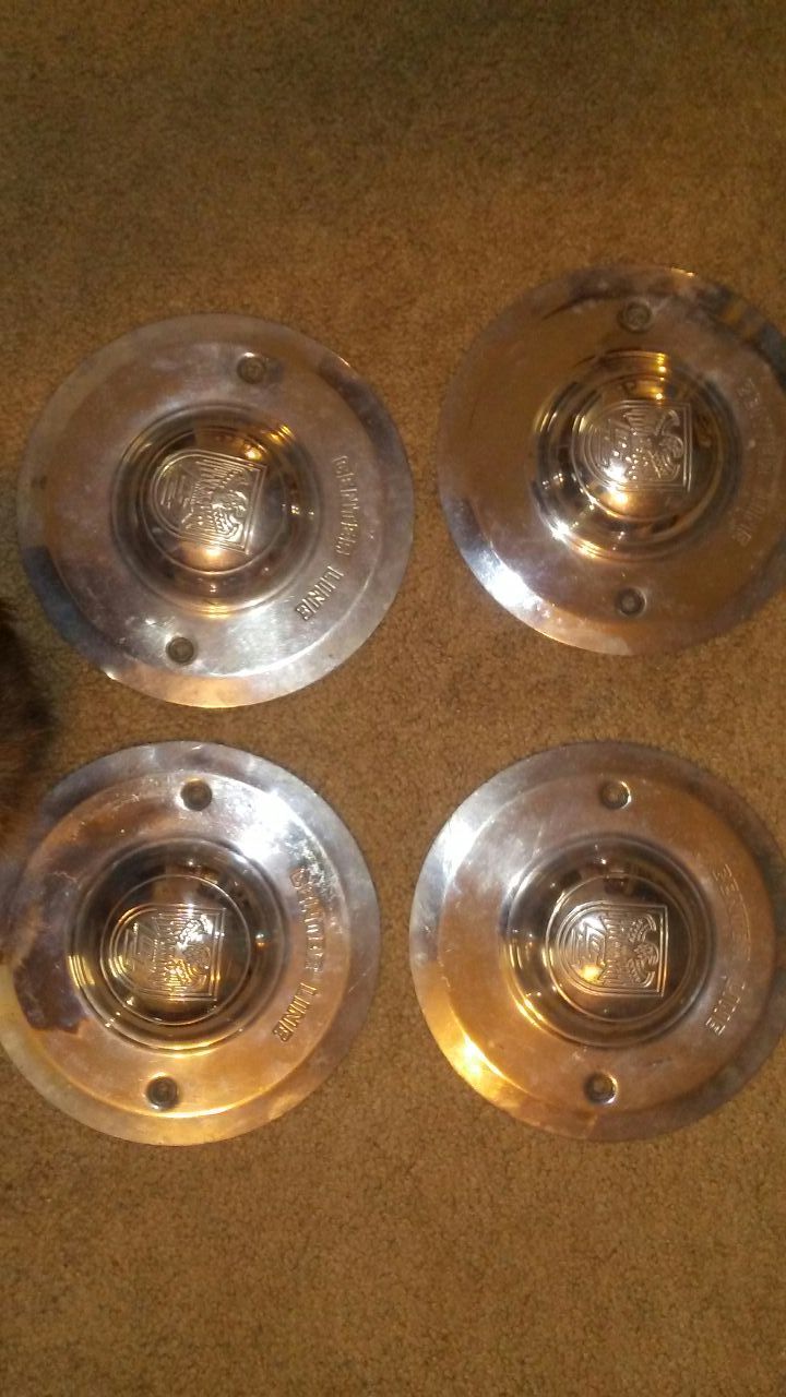 Center line wheel caps