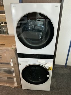 LG WashTower Stacked SMART Laundry Center 4.5 Cu.Ft. Front Load Washer & 7.4 Cu.Ft. Electric Dryer in White w/ Steam