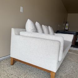 Modern Luxury Sofa
