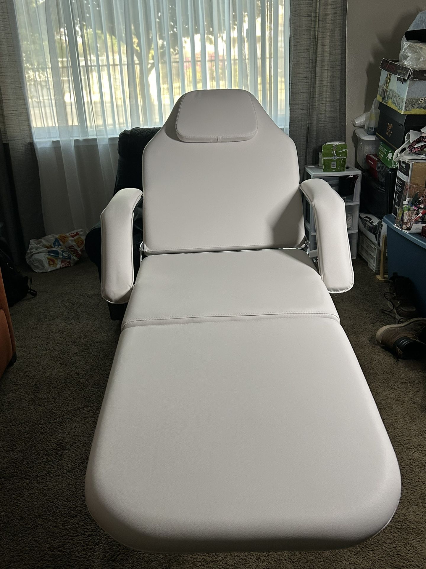 portable tattoo chair & teeth whitening lamp