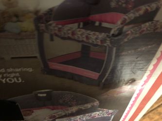 Bed/playpen