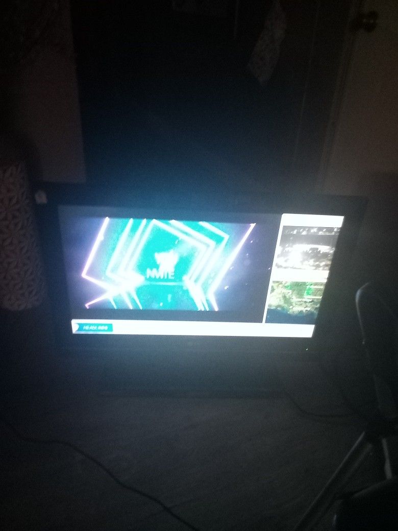 32 Inch Ld Flat Screen TV