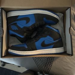 Jordan 1 Mid Black Royal