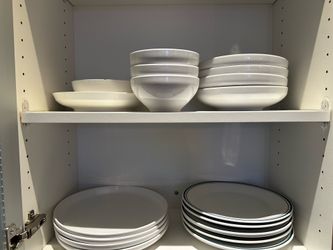 Complete Kitchen Dinnerware & Glassware Set – Plates, Bowls, Glasses & Mugs