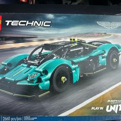 LEGO Technic Aston Martin 