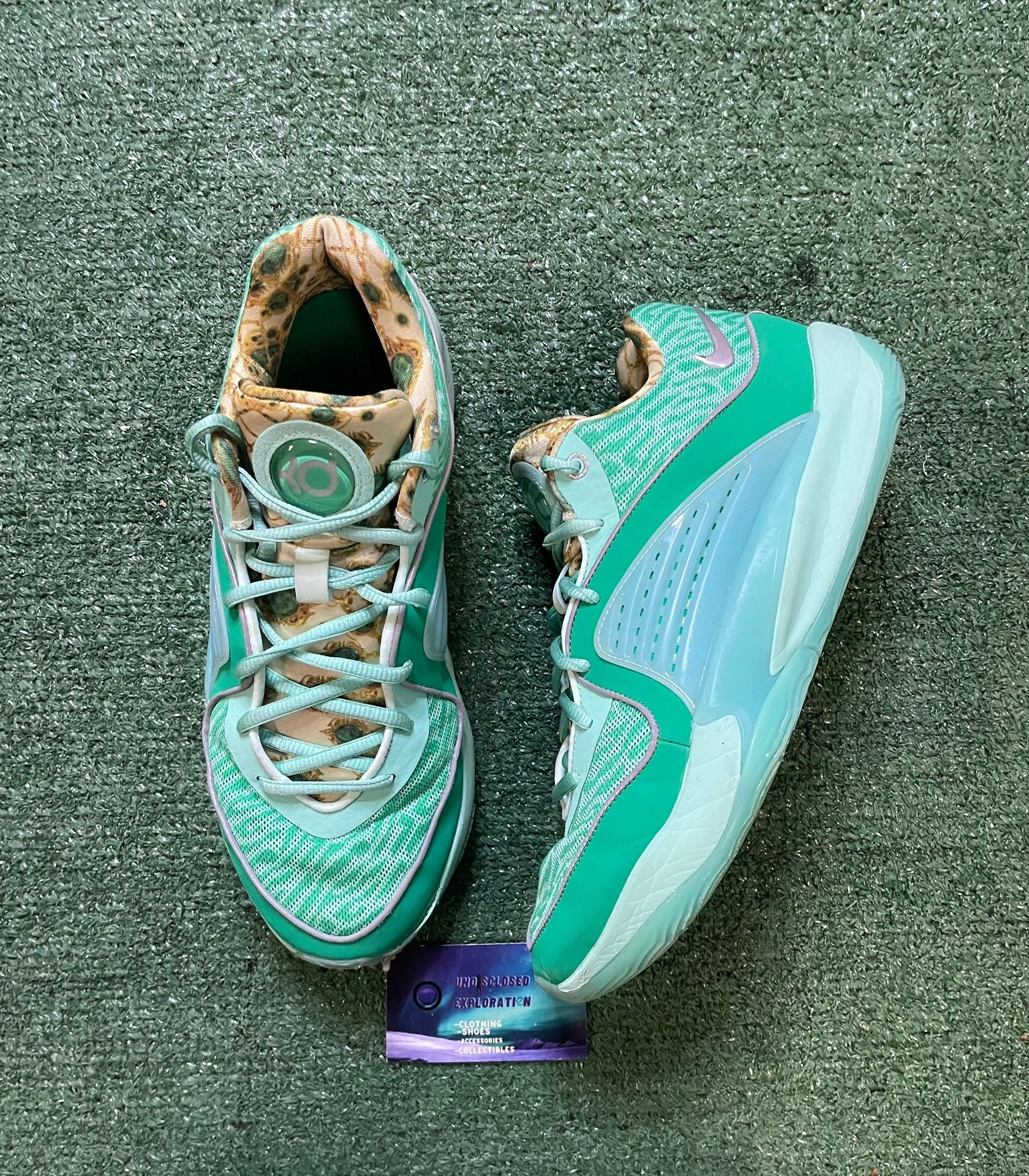 Nike KD 16 Wanda mint size 10men/11.5women