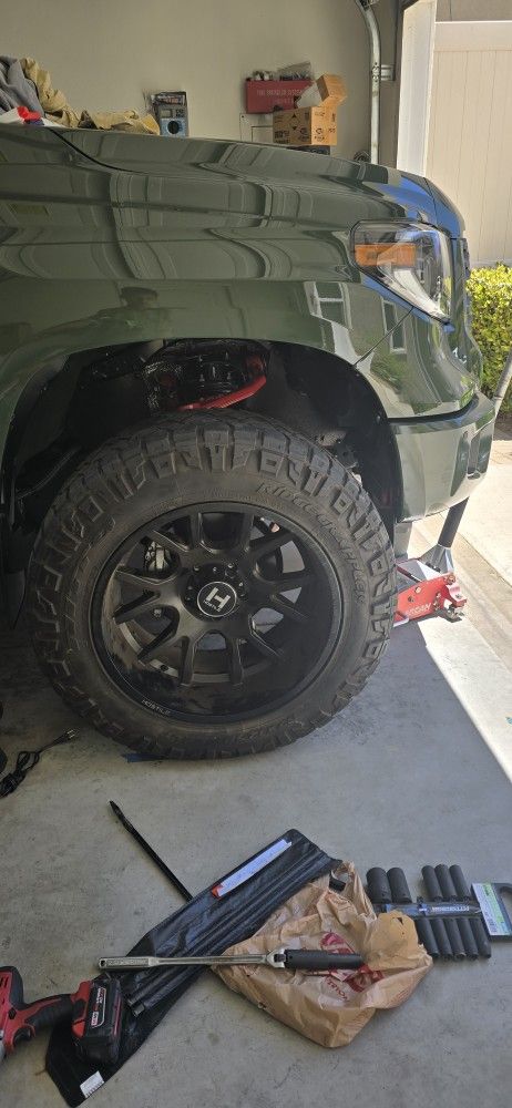 Toyota Wheel and Tires. 22x12 5lugs 