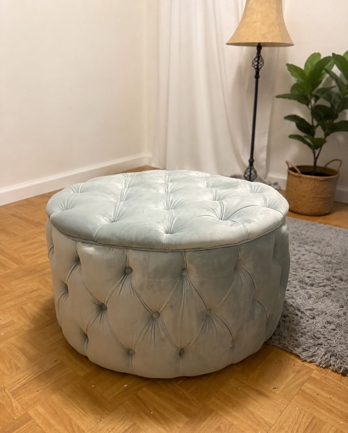 Luxury Velvet Tufted Ottoman / Coffee Table – Like New ✨