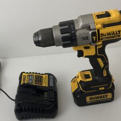 Dewalt 20V 1/2 Hammer Drill With Battery And Charger 