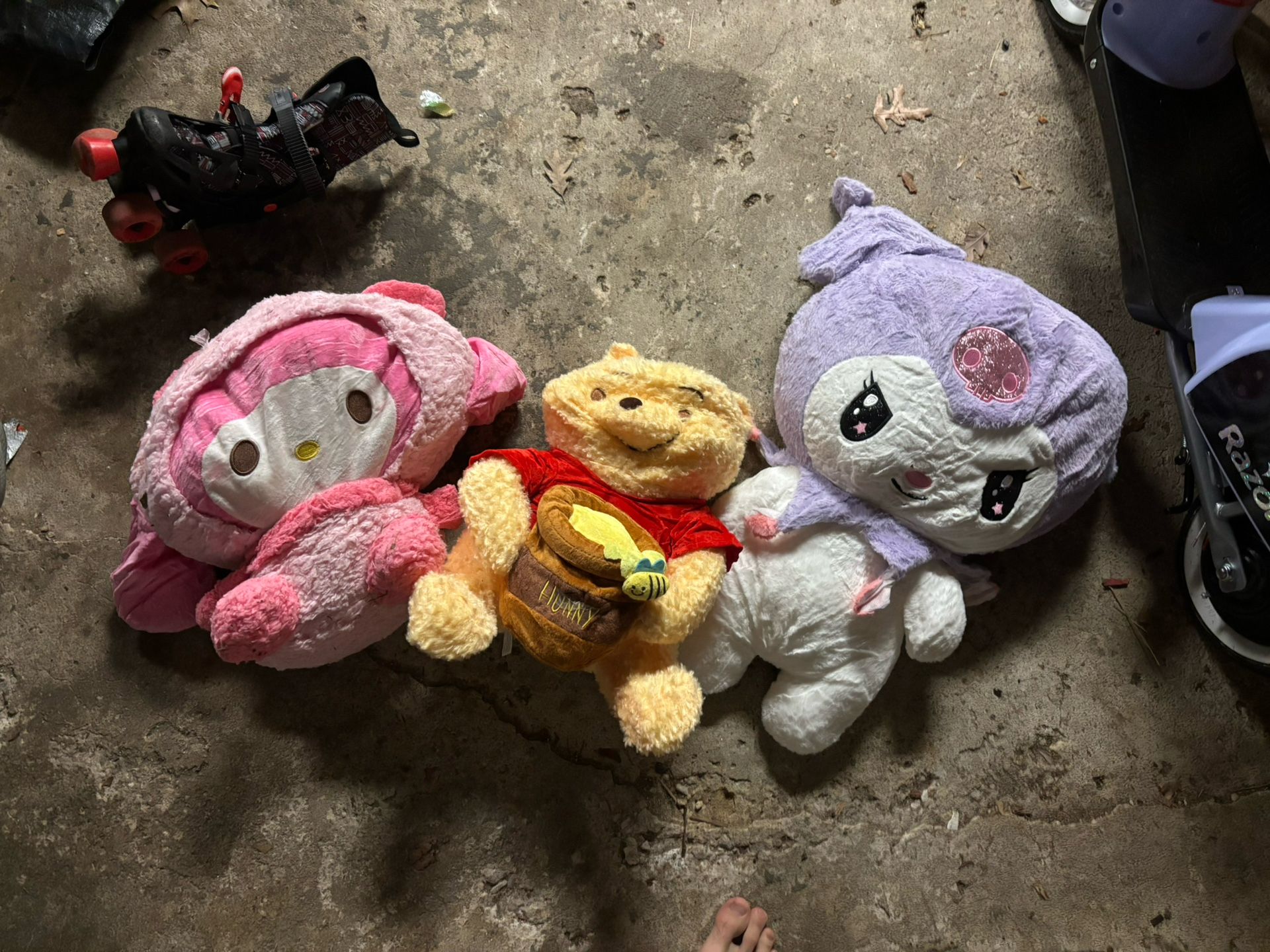 Stuffed Teddy Bear A Couple Hundred Of Each