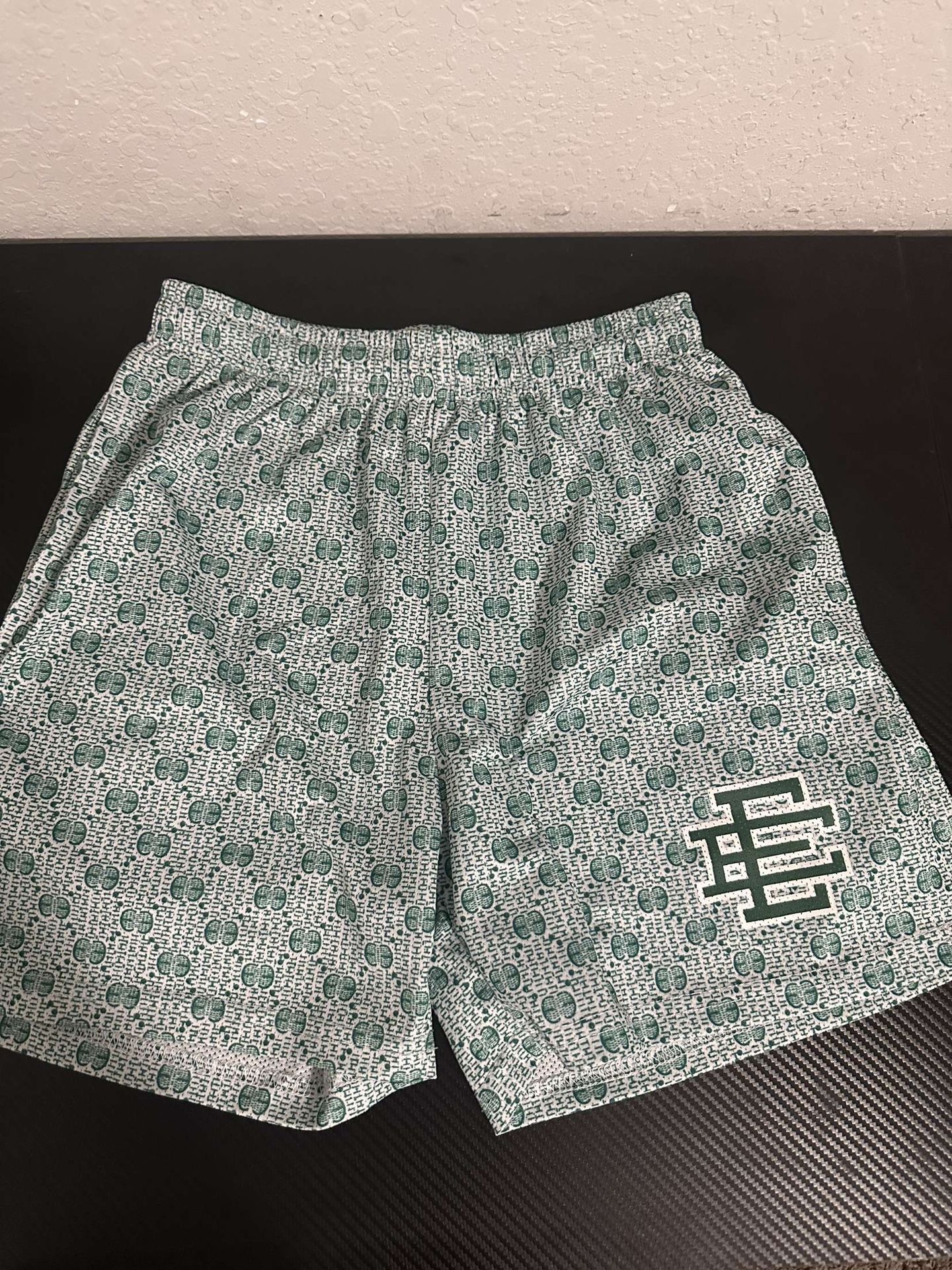 Size M - Eric Emanuel ‘Green’ Shorts