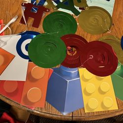 Lego Birthday Decorations - Lego Banner And 8 Lego Streamers With Happy Birthday Banner 