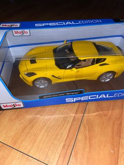Maisto 2014 Corvette Stingray Special Edition Die-Cast 1:18