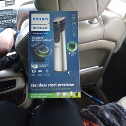 Philips Norelco Multigroom 7000