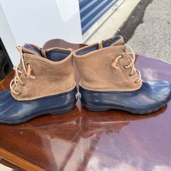 Sperry  Syren Gulf Duck Boot Woman’s Size 8M