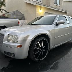 2006 Chrysler 300 C $6500 Clean 