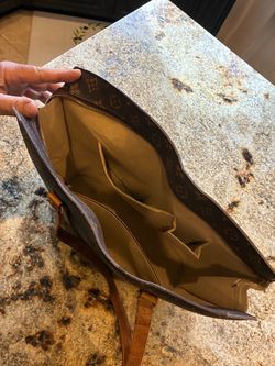 Vintage handbag LV (2nd picture)