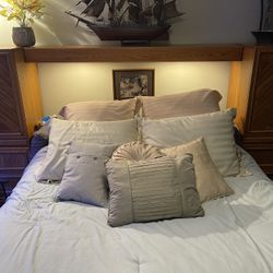 Oak Modular Bed Unit and Drawers, Storage Units