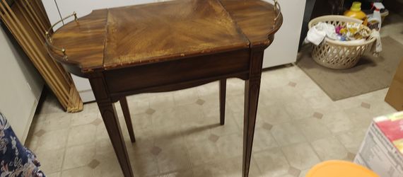 1980's Checkers/Backgammon Table