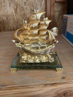 Chinese Feng Shui Gold Wealth Ship Decor