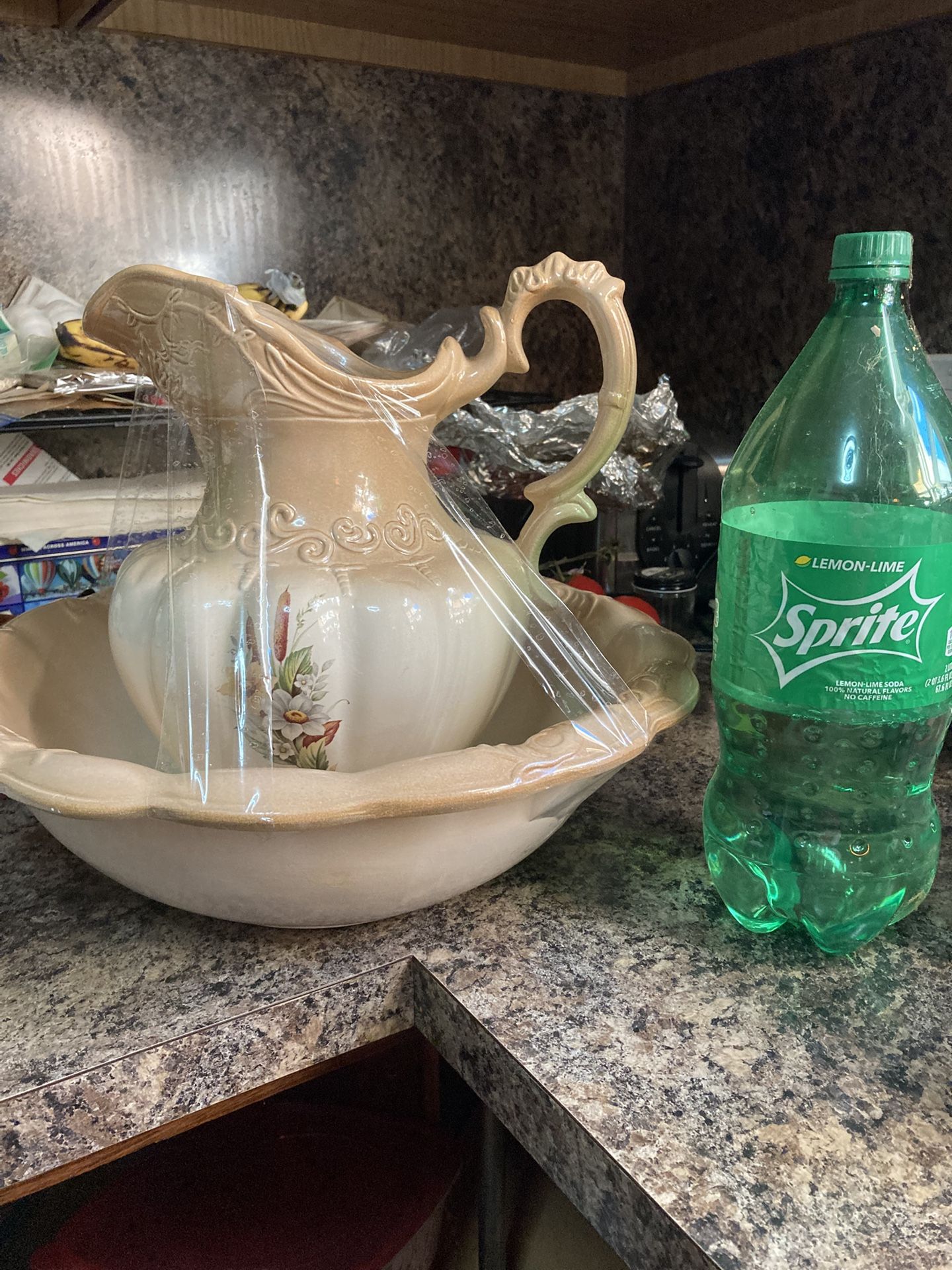 PITCHER AND BOWL SET