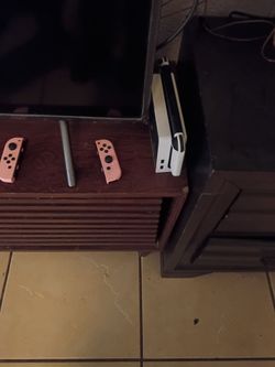 switch oled with extra pair of joy cons