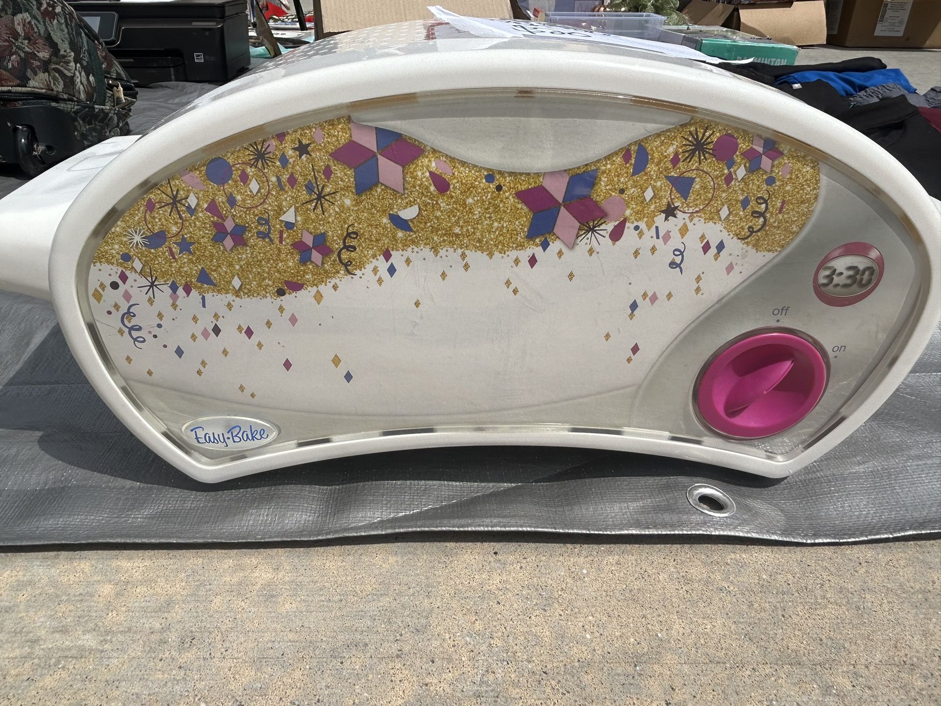 Easy Bake Oven 