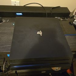Playstation 4 Pro With 3 Great Games 