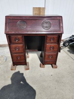 Asian Style Front Pull Desk