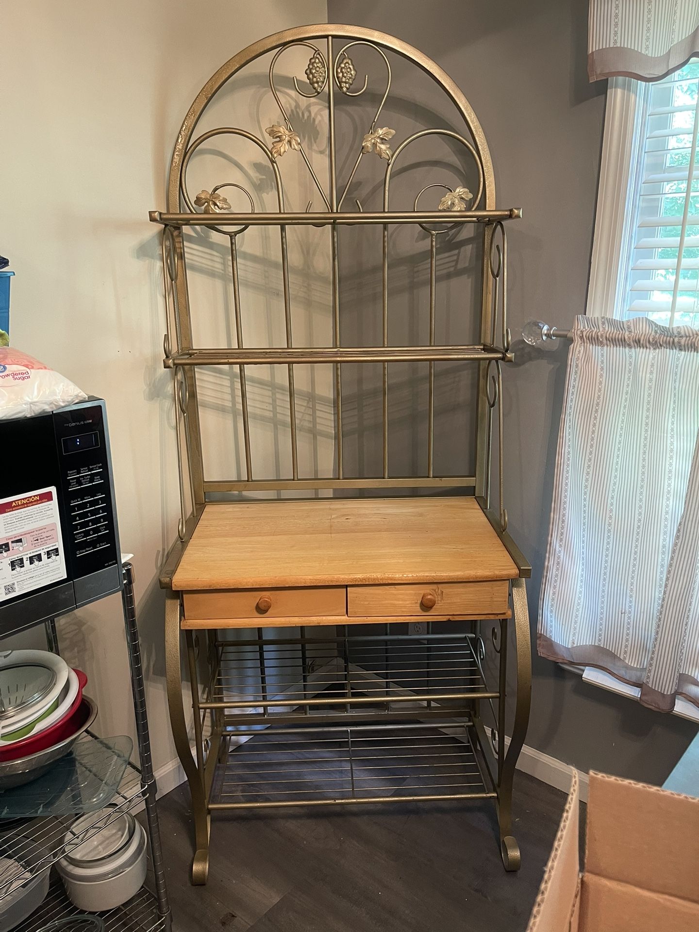 Baker’s Rack