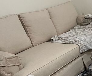 Sofa -off white/wheat color
