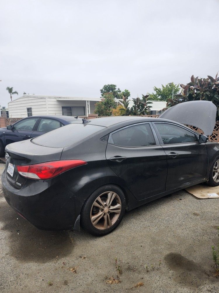 2012 Hyundai Elantra