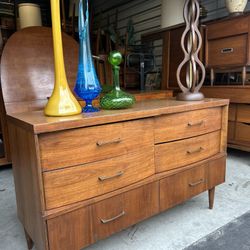 Mid Century 6 Drawer Dresser