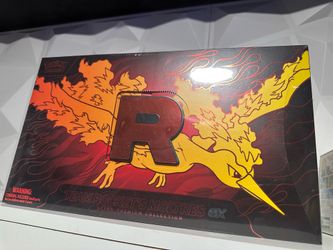 Team Rocket’s Moltres ex Ultra-Premium Collection moltres upc