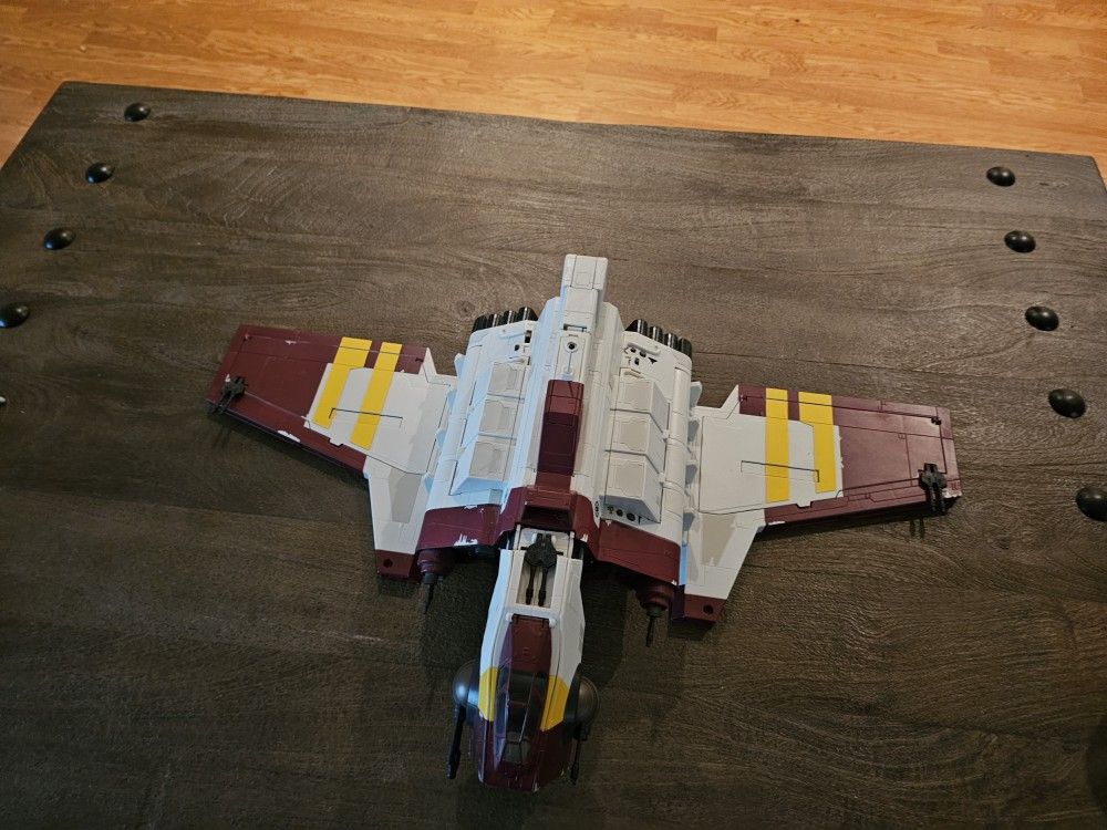 Hasbro Star Wars The Clone Wars Republic Attack Shuttle