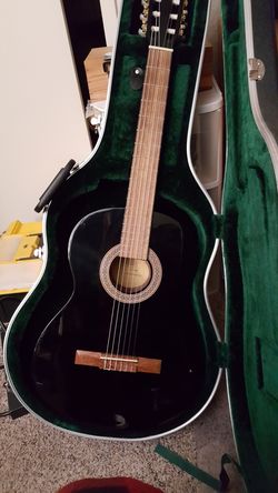CLASSIC Spanish guitar Excellent conditions