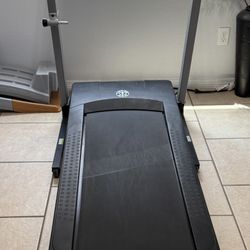 Golds Gym Treadmill 