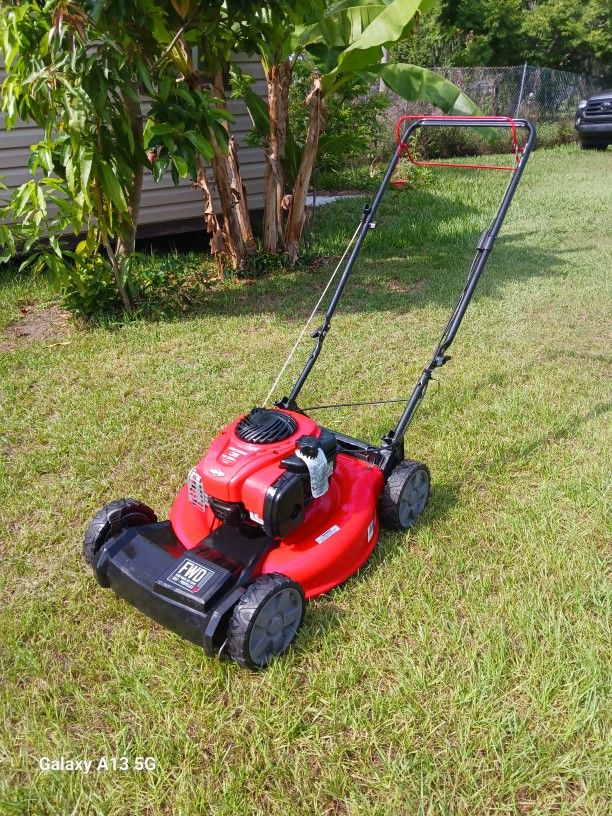 CRAFTZMAN SELF PROPEIIED LAWN MOWER