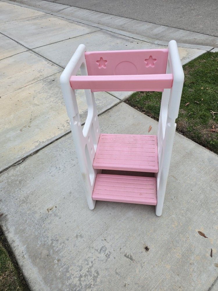 Kids Kitchen Step Stool