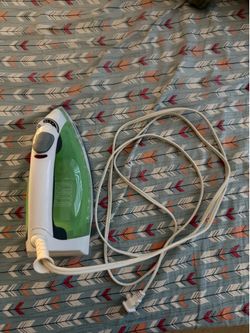 Black+Decker, Easy Steam Compact Iron, IR02V-T