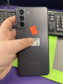 Samsung Galaxy S22 128 gb Factory Unlocked Comes with store warranty 