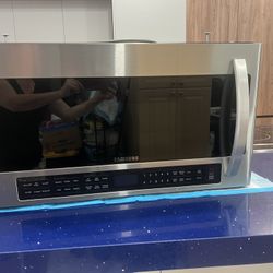 Oven And Microwave 