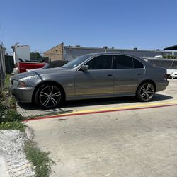 2003 BMW 540i
