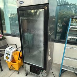 refrigerator 
