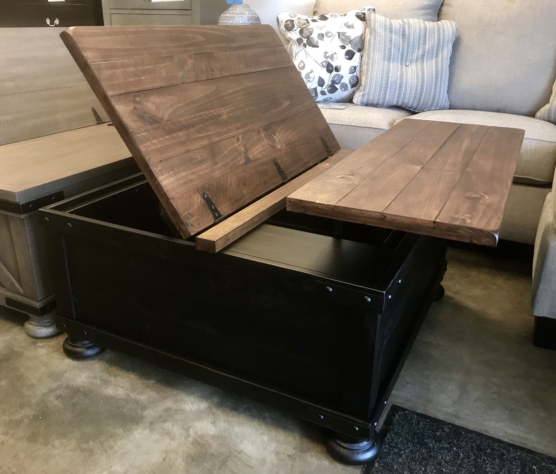 New Lift Top Storage Coffee Table ~~ IN STOCK
