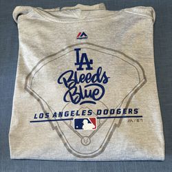 Los Angeles Dodgers “Bleed Blue” Lightweight Longsleeve Hooded (XL) - Great Condition! 