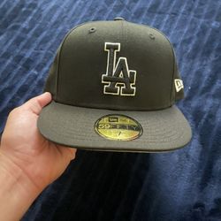 Brand New New Era LA Dodgers Fitted Size 7 