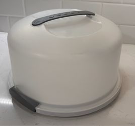 Sterilite Cake Carrier